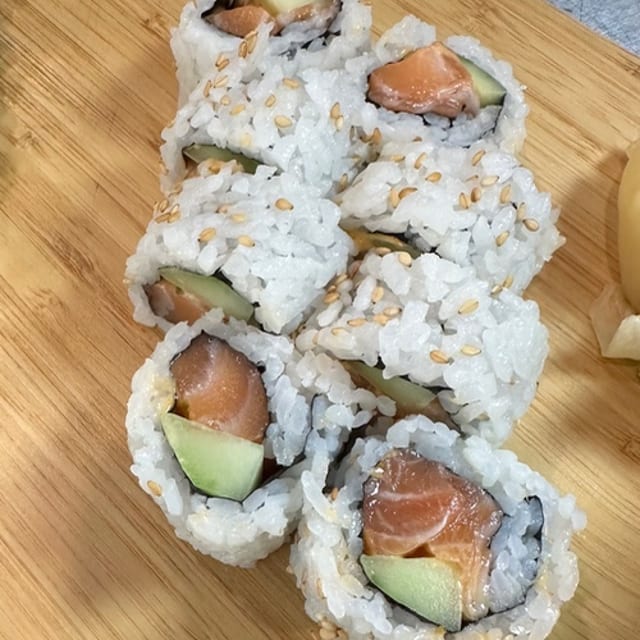 Spicy Salmon Roll.
